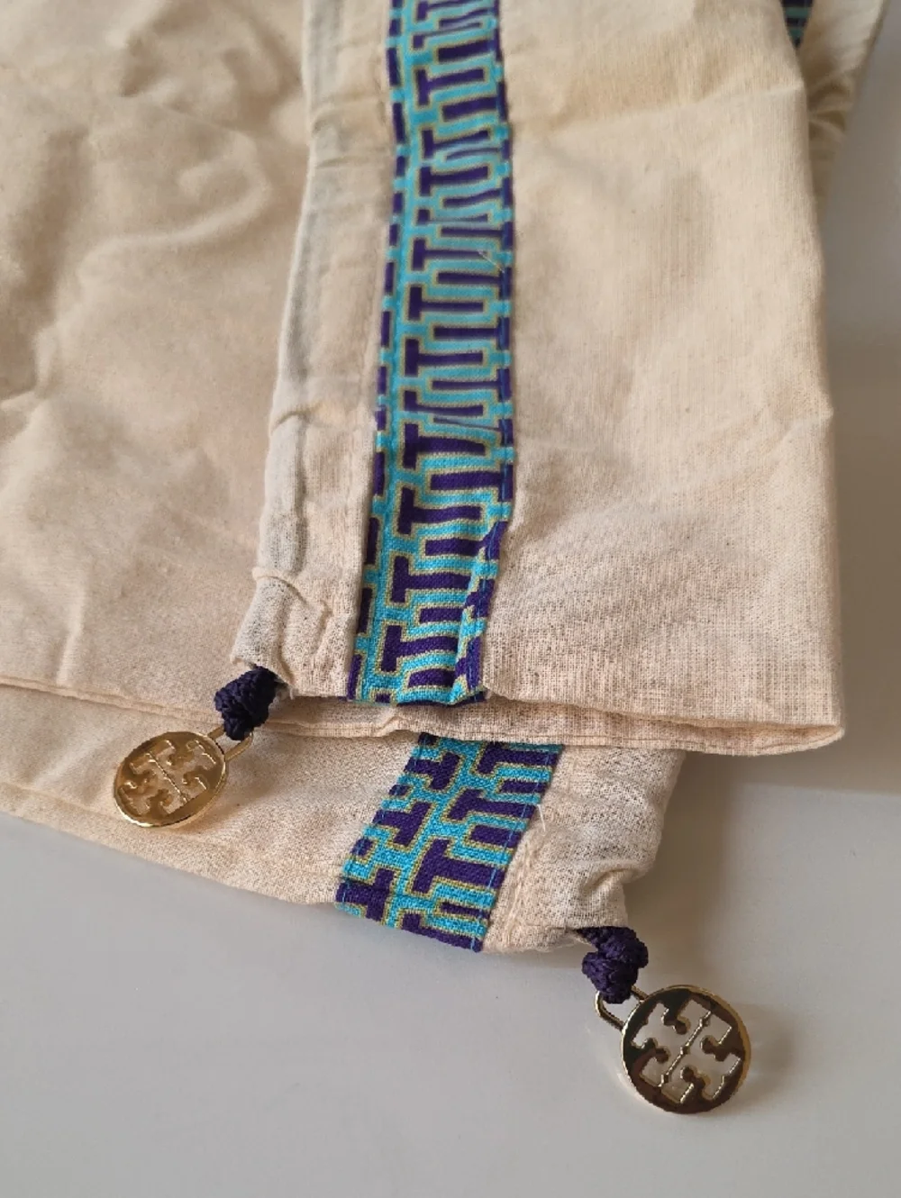 Tory Burch Canvas Drawstring Dust‎ Bags with Blue Geometric Trim. (2)